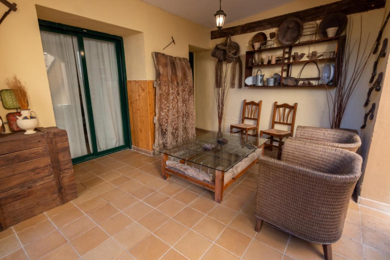 Casa De Nohales Guest House Exterior photo